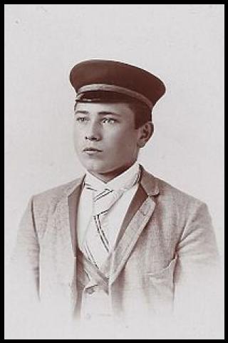 Famous People with surname Ach