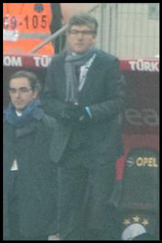 Famous People with surname Ak&ccedil;ay