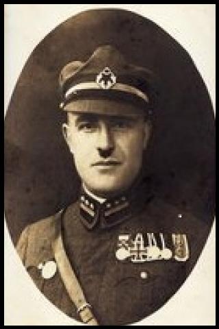 Famous People with surname Aker