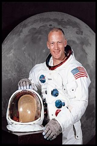 Famous People with surname Aldrin