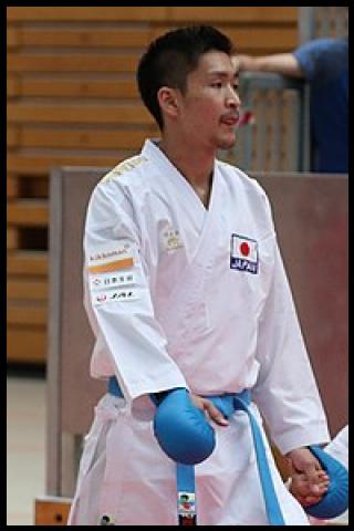 Famous People with surname Araga