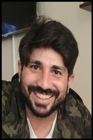 Famous People with surname Arat