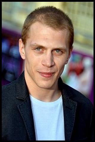 Famous People with surname Azais