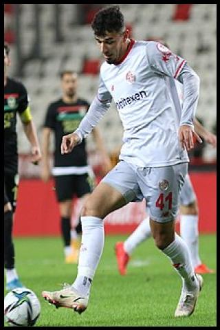 Famous People with surname Bayrakdar