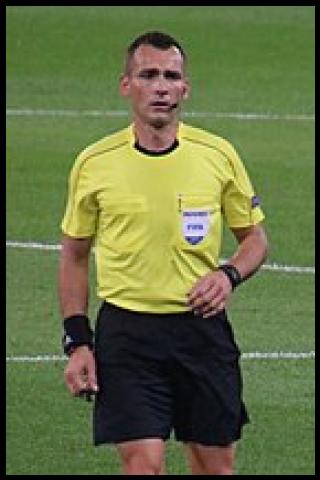 Famous People with surname Bebek