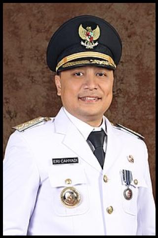 Famous People with surname Cahyadi