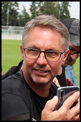 Famous People with surname Čanadi