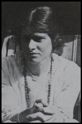 Famous People with surname Carline