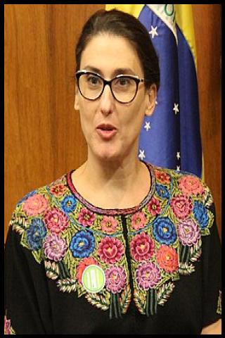 Famous People with surname Carosella