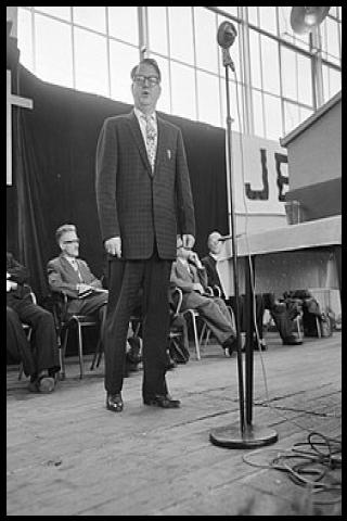 Famous People with surname Cerullo