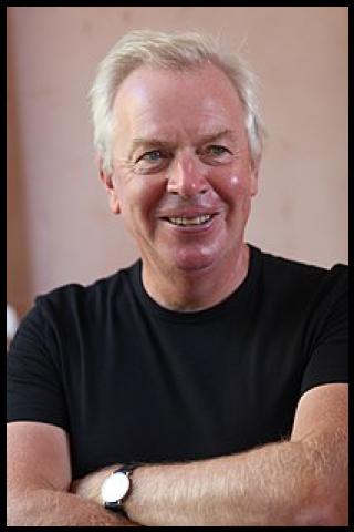 Famous People with surname Chipperfield