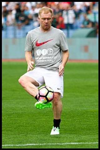 Famous People with surname Choles