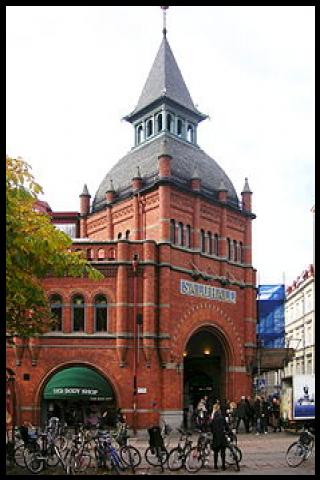 Famous People with surname Clason