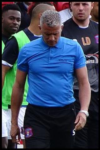 Famous People with surname Curle