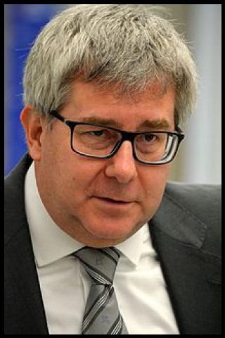 Famous People with surname Czarnecki