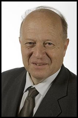 Famous People with surname D&oslash;rum