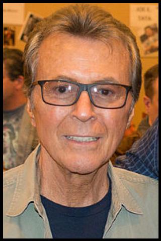 Famous People with surname Darren