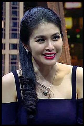 Famous People with surname Dewi