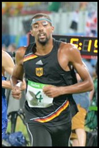 Famous People with surname Dogue