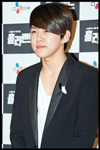 Famous People with surname Dongho