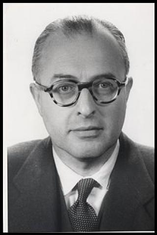 Famous People with surname Dummer