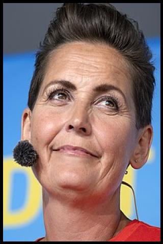 Famous People with surname Dyhr