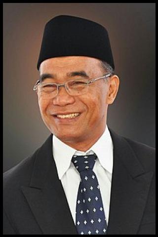 Famous People with surname Effendy