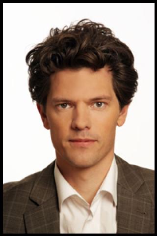 Famous People with surname Eggertsson