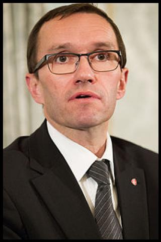 Famous People with surname Eide