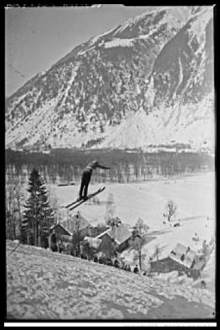 Famous People with surname Ekl&ouml;f