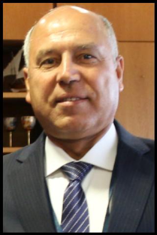 Famous People with surname El wazir