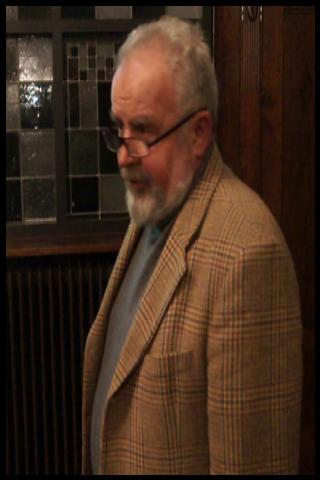 Famous People with surname Erős