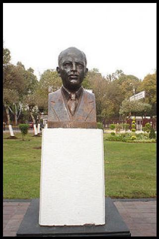 Famous People with surname Erro