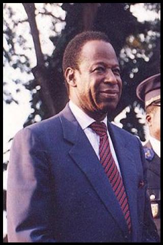 Famous People with surname Essy