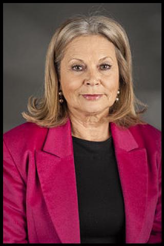 Famous People with surname Estrela