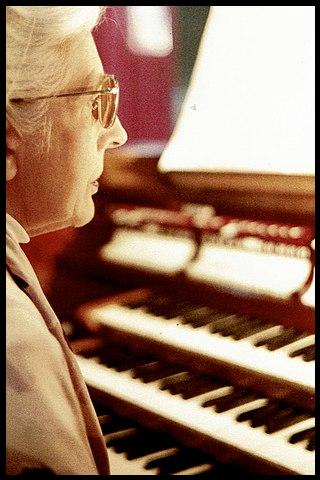 Famous People with surname Falcinelli