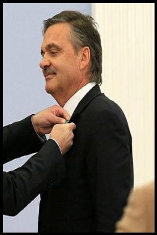 Famous People with surname Fasel