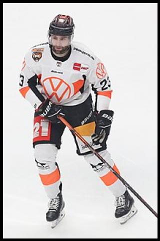 Famous People with surname Fauser