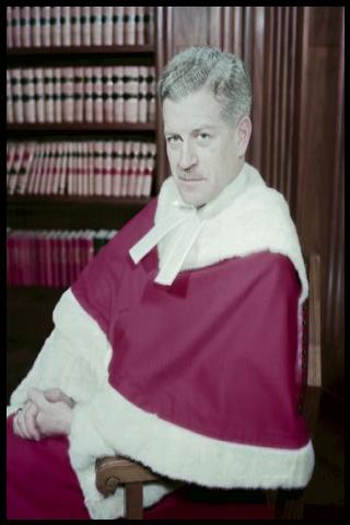 Famous People with surname Fauteux