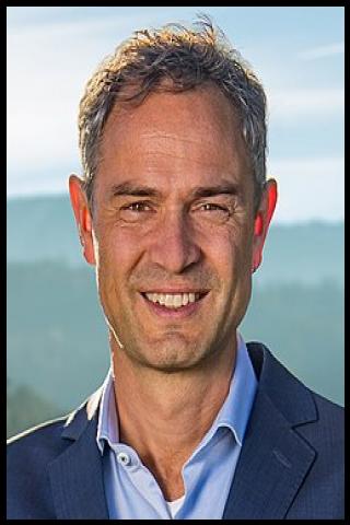 Famous People with surname Ganser