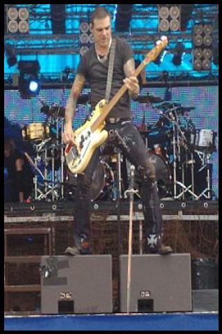 Famous People with surname Garric