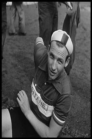 Famous People with surname Gelhausen