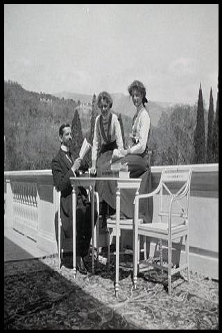 Famous People with surname Gilliard