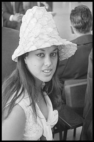 Famous People with surname G&uuml;r