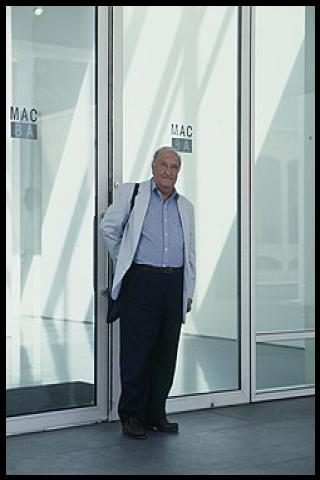 Famous People with surname Hains