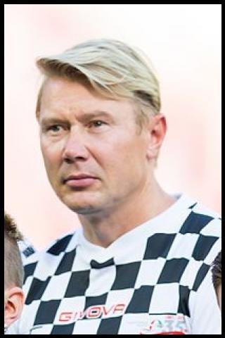 Famous People with surname H&auml;kkinen