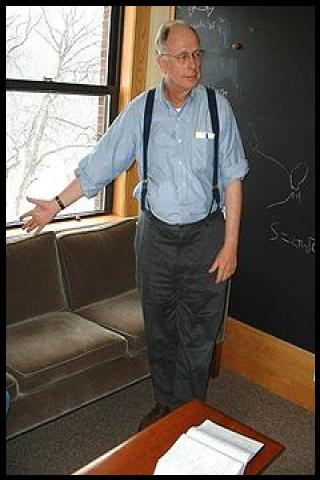 Famous People with surname Hartle