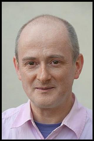 Famous People with surname H&auml;usler