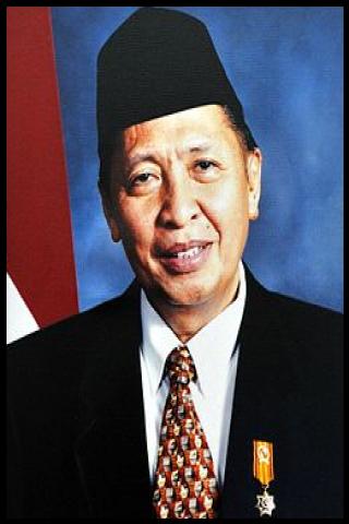 Famous People with surname Haz