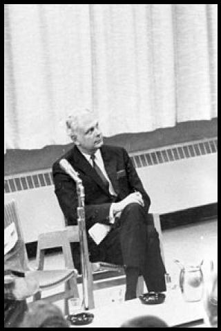 Famous People with surname Hellyer